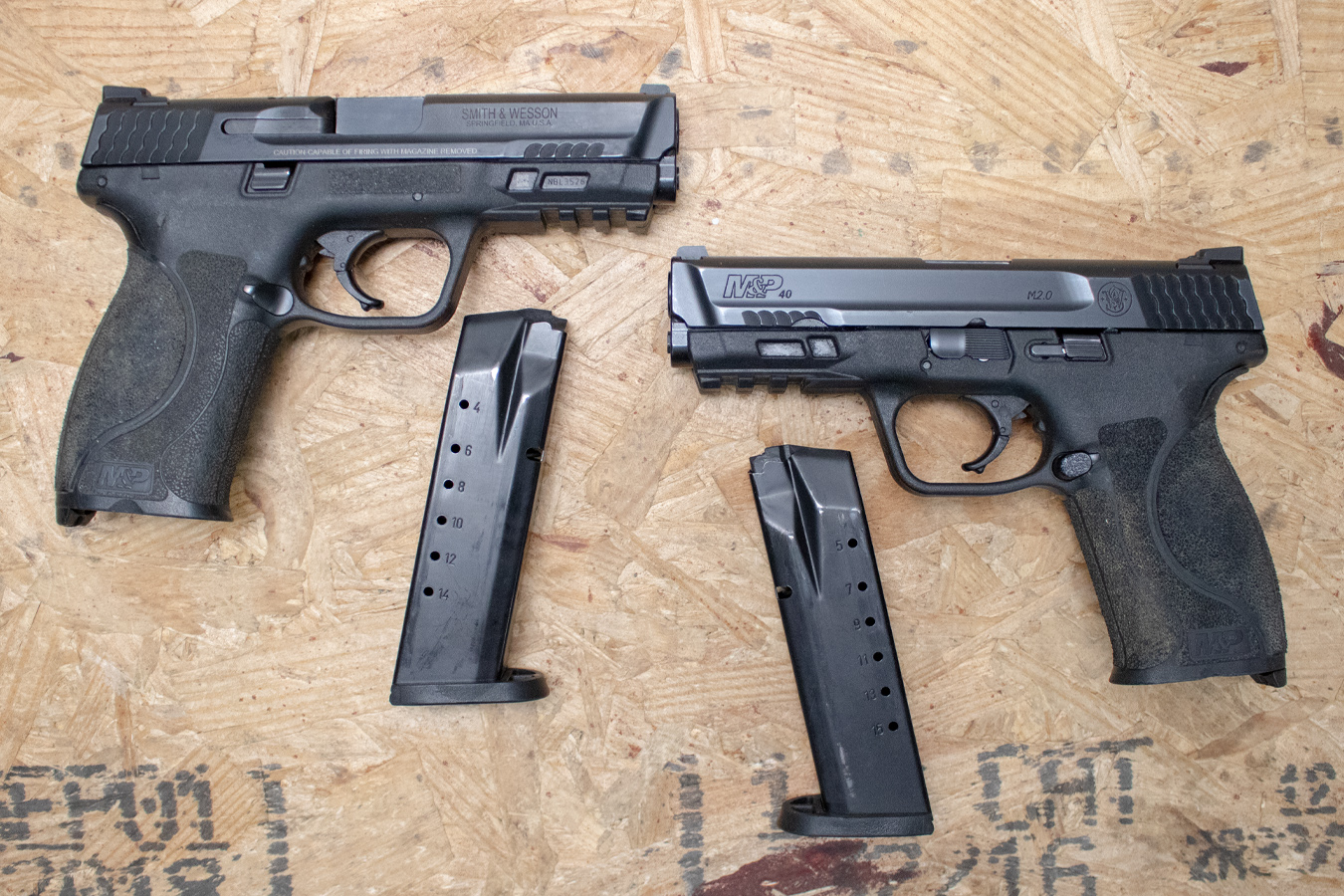 SMITH AND WESSON M&P40 M2.0 40 S&W Police Trade-In Pistols with Night Sights (Fair Condition)